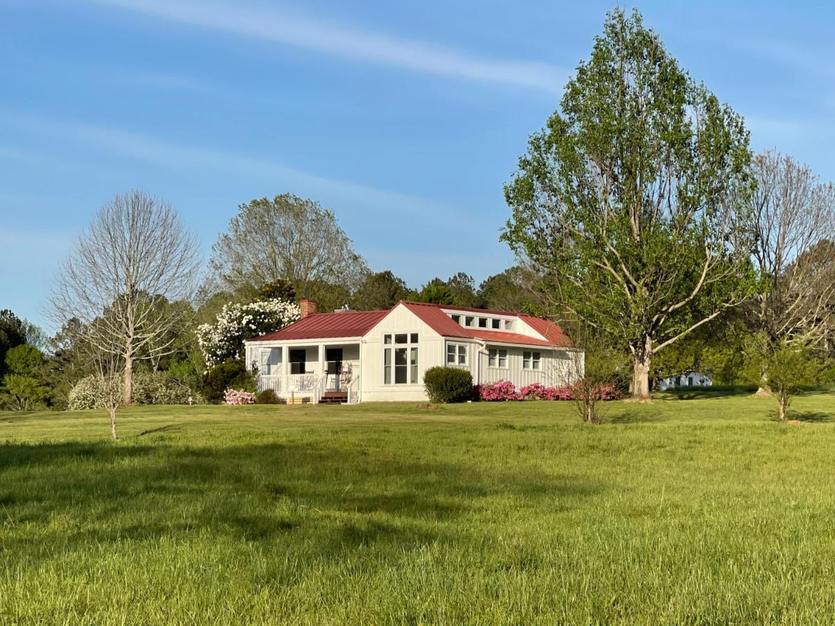 The Farmhouse Inn Buckhead Екстериор снимка