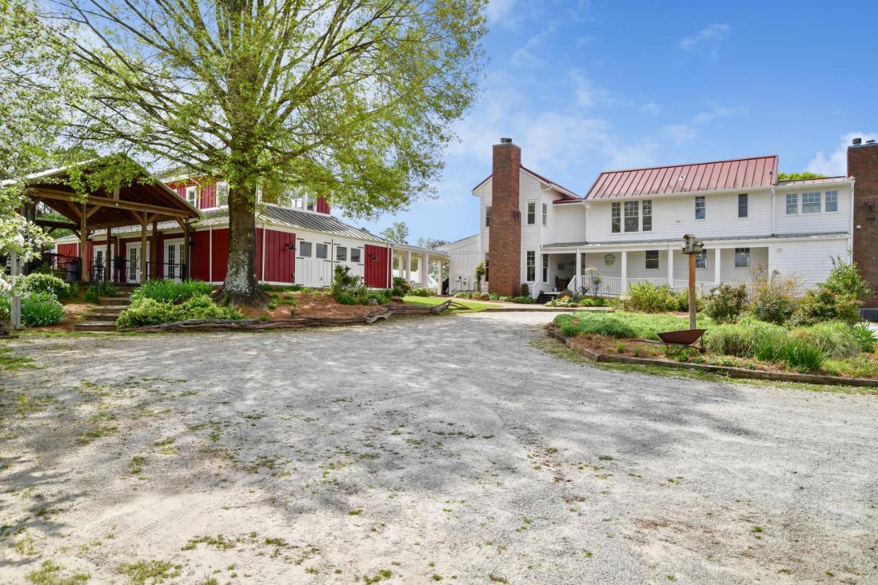 The Farmhouse Inn Buckhead Екстериор снимка