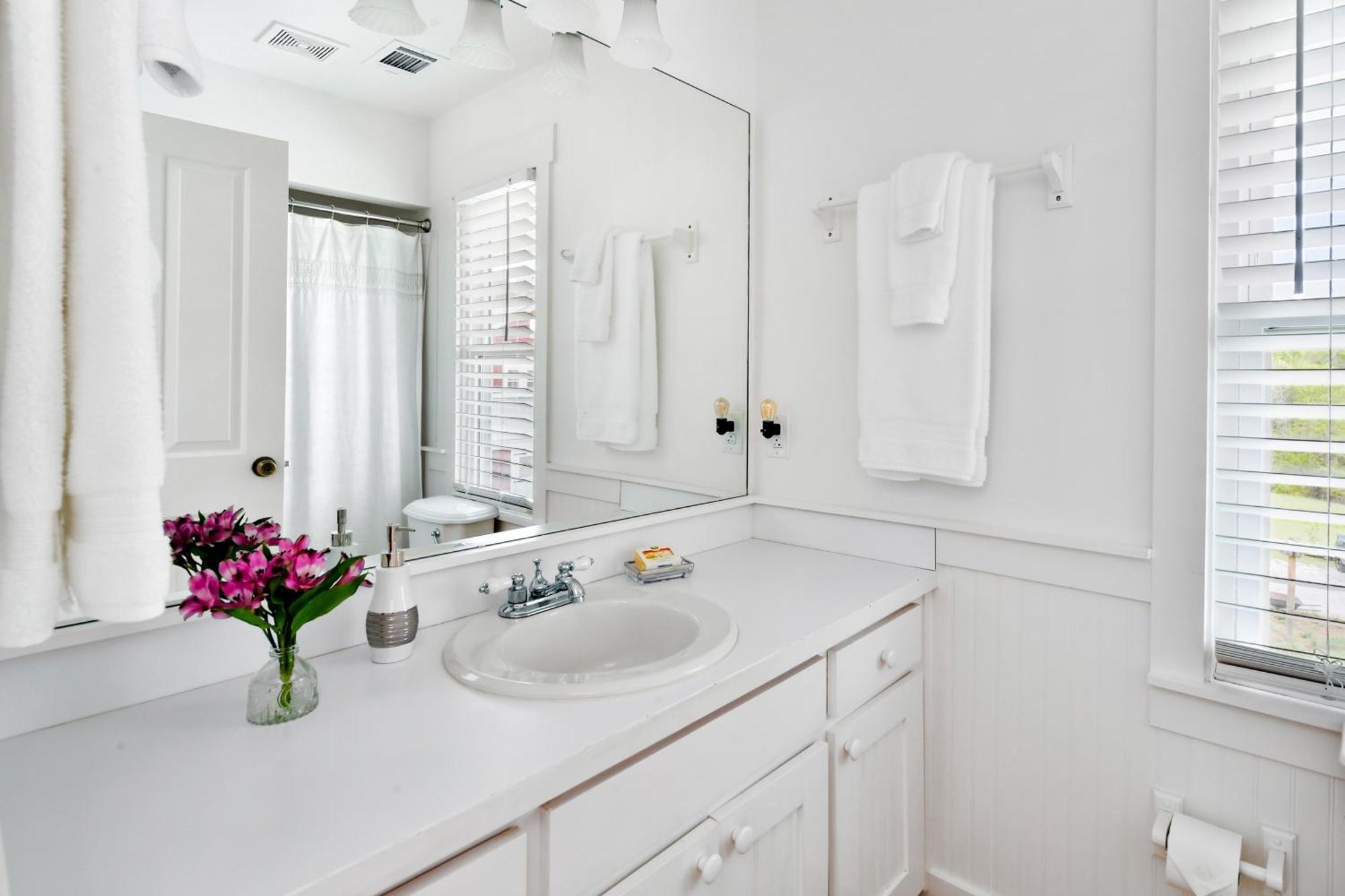 The Farmhouse Inn Buckhead Стая снимка