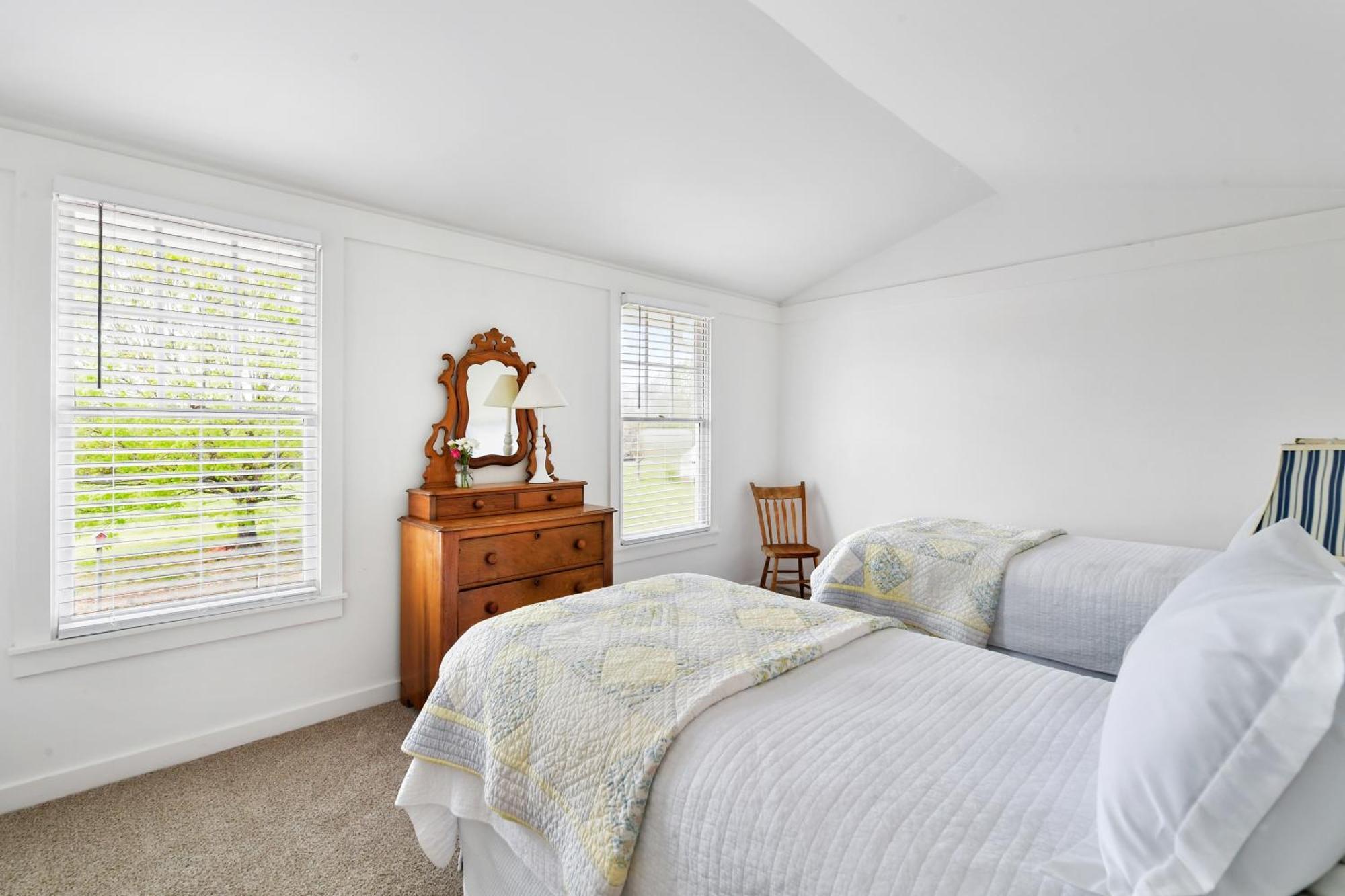 The Farmhouse Inn Buckhead Стая снимка