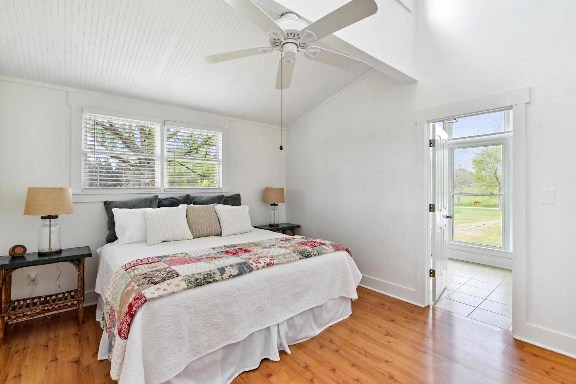 The Farmhouse Inn Buckhead Стая снимка