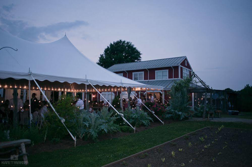 The Farmhouse Inn Buckhead Екстериор снимка